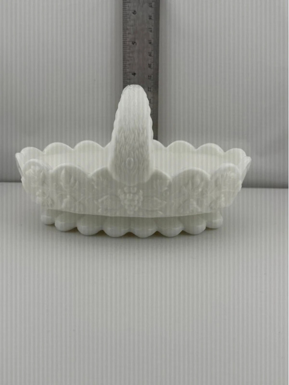 Vintage Westmoreland Paneled Grape Milk Glass Basket WG Mark 365nm UV Glow